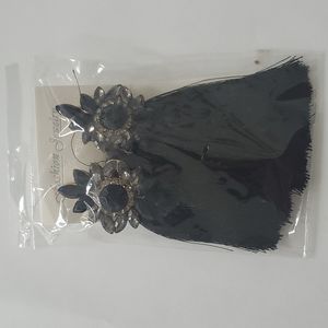 Flower Fringe Black Earrings